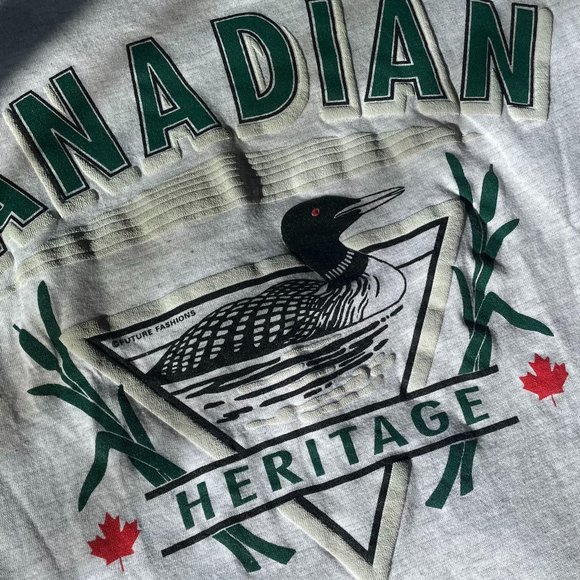 Candian Heritage Awesome Vintage Tee, Size S - Picture 2 of 4